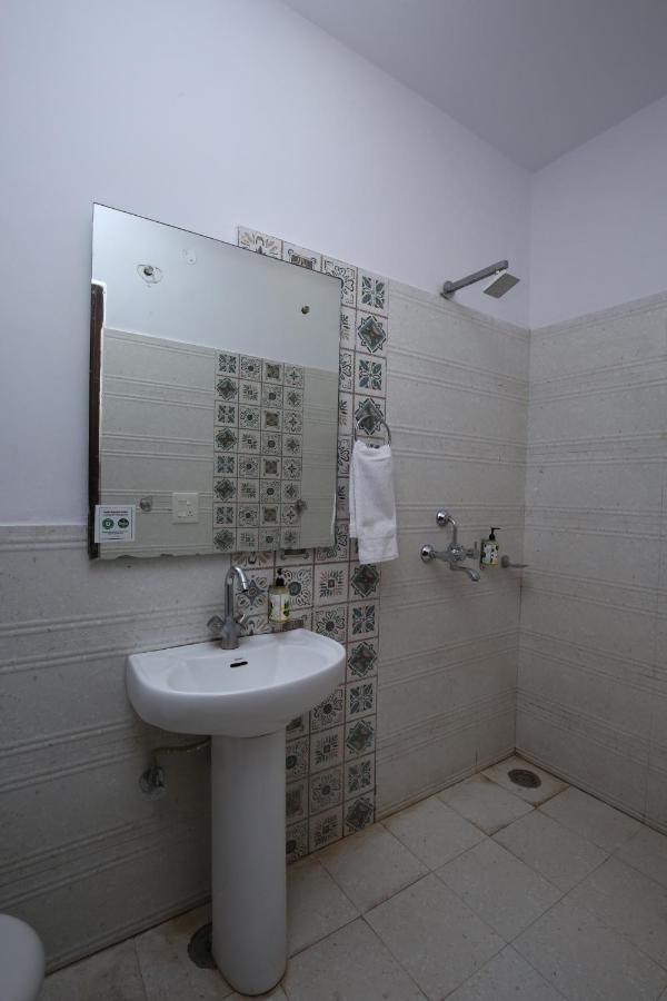 Hotel Pearl Grand & Banquet Zirakpur Екстер'єр фото